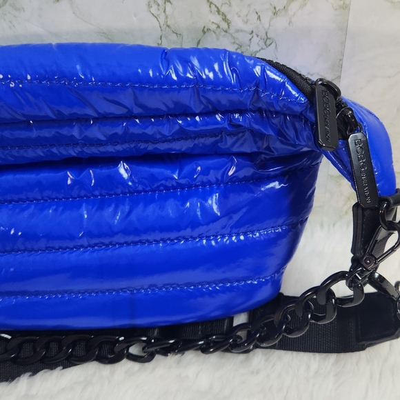 BCBGENERATION Soft Plush Vinyl Body Bag - Picture 6 of 11